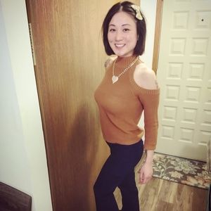 Meet your Posher, Danielle